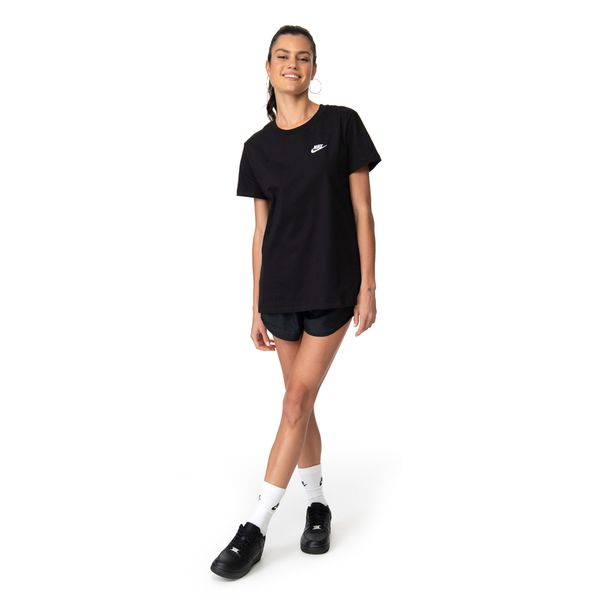 Camiseta-Nike-Club-Feminina-Preta