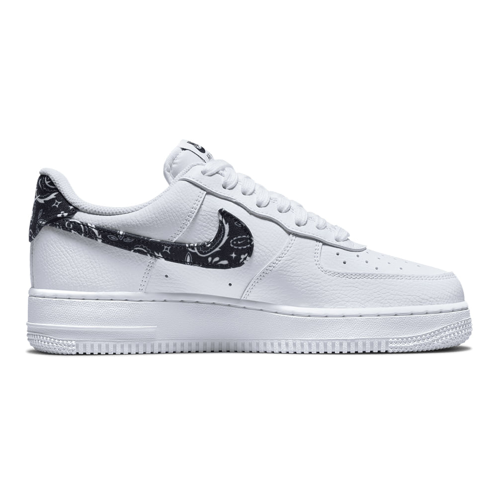 ハイクオリティ WMNS Nike Air Force 1 Low 07 24.0 ESS 新品