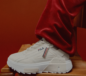 Fila disruptor sale artwalk