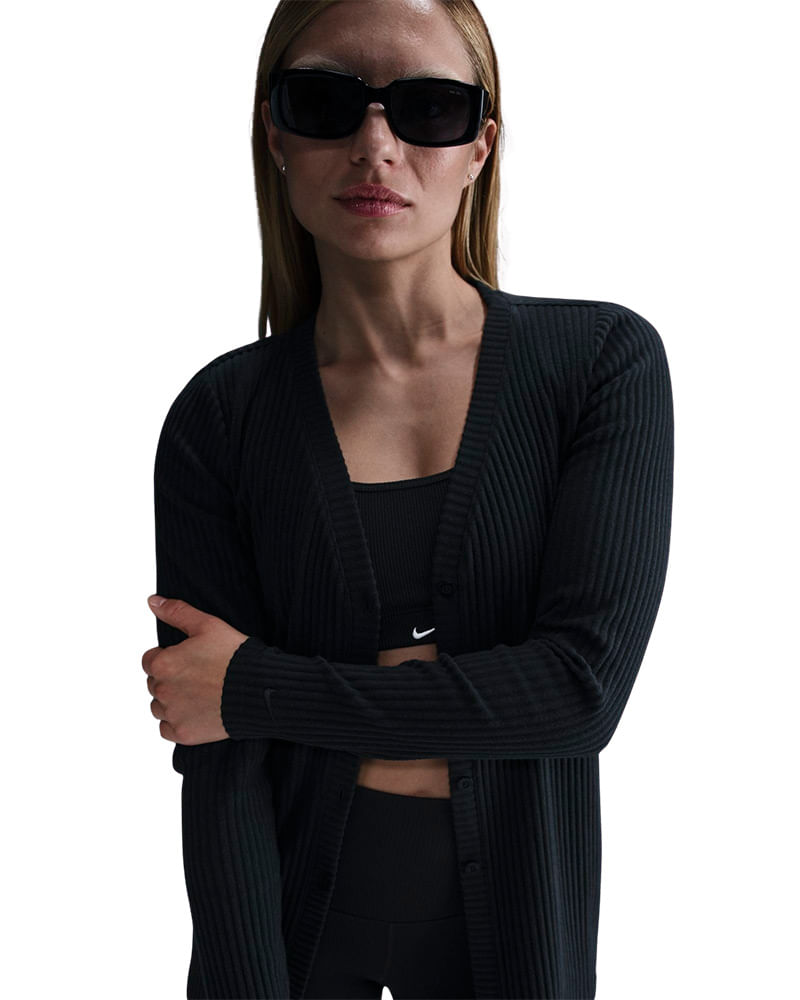 Camiseta Nike Sportswear Chill Knit Feminino