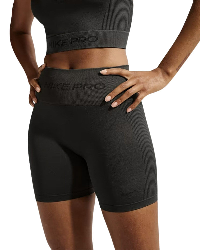 Shorts Nike Pro Dri-Fit 5IN Feminino - Shorts Nike Pro Dri-Fit 5IN Feminino - PP