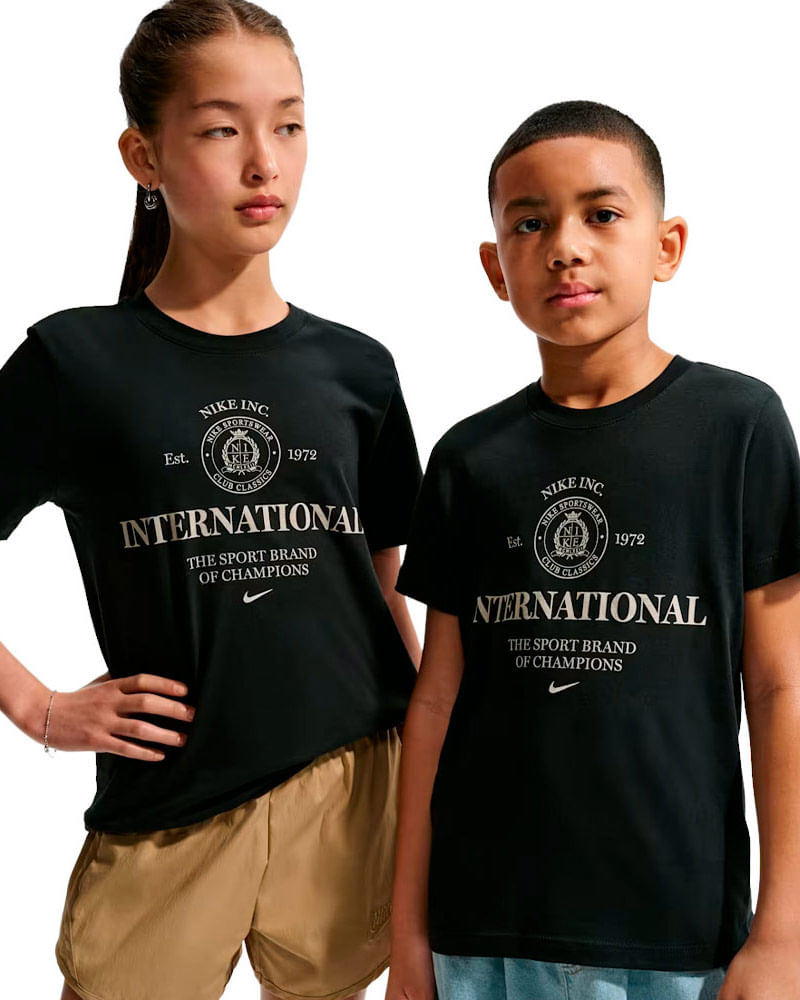 Camiseta Nike Sportswear Club Rules Infantil - Camiseta Nike Sportswear Club Rules Infantil - 5 à 6 anos